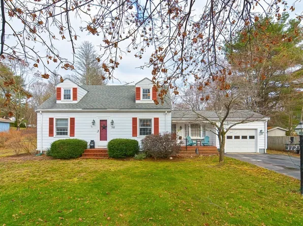 312 Plain St, Millis, MA 02054