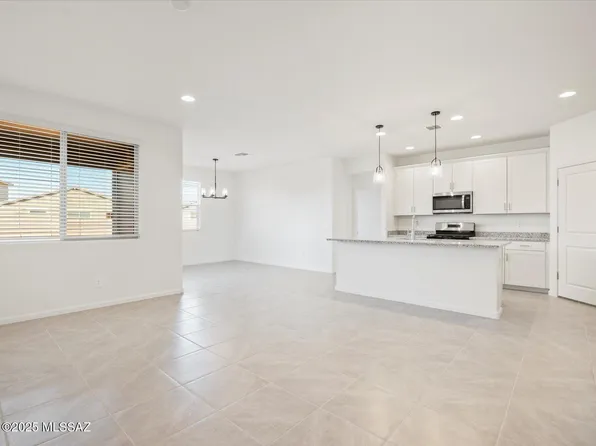 8294 S Clara Roberts Way, Tucson, AZ 85747