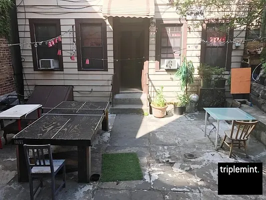 Rented by Triplemint | media 17