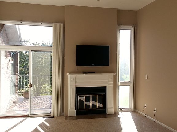 LR, Fireplace, LCD TV