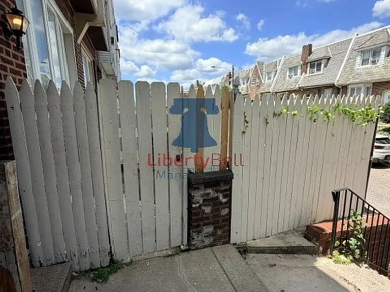 920 1/2 Anchor St — Photo 18