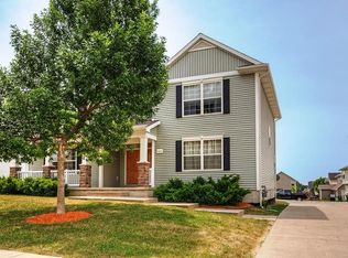 923 SW Springfield Dr, Ankeny, IA 50023