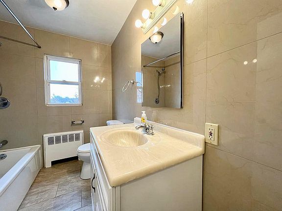 4th image of 51 Baisley Ave Floor 2