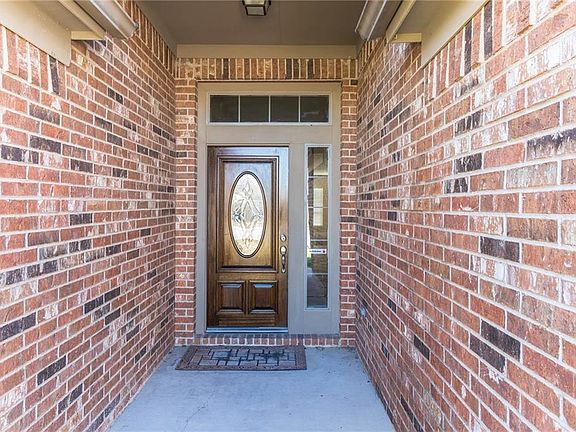 5th image of 1108 Estival Dr