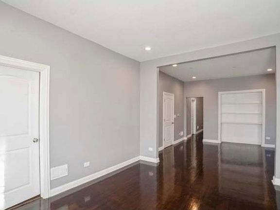 3rd image of 6615 S Paulina St #1