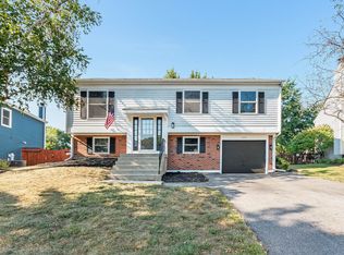109 Wallace St, Bartlett, IL 60103