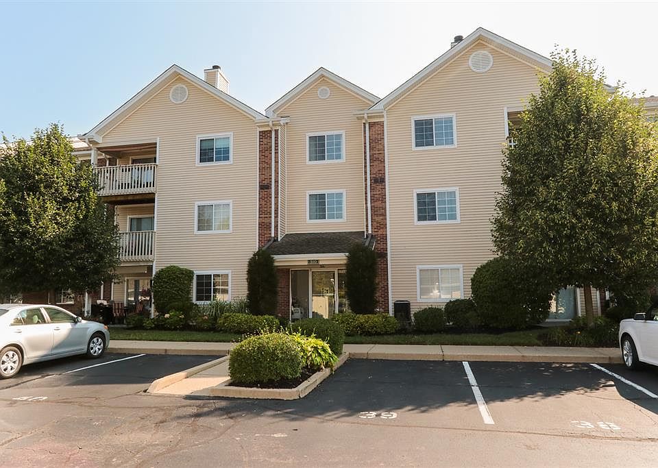 1st image of 310 Carrington Pl APT 209