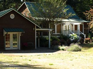 274 Mountain Crest Ct, Camano Island, WA 98282