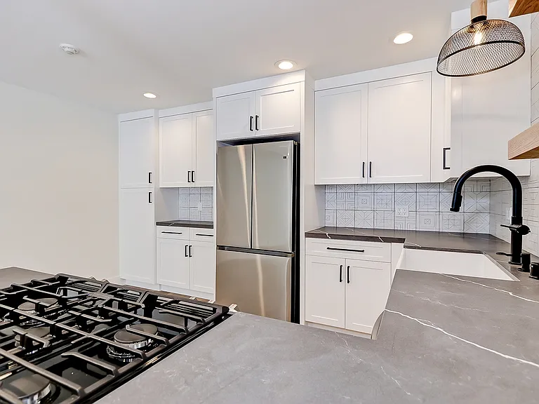 1919 Harriman Ln #3 — Photo 6
