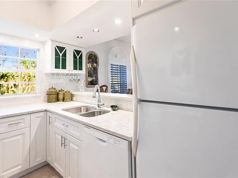 4130 Bayhead Dr #101 — Photo 9
