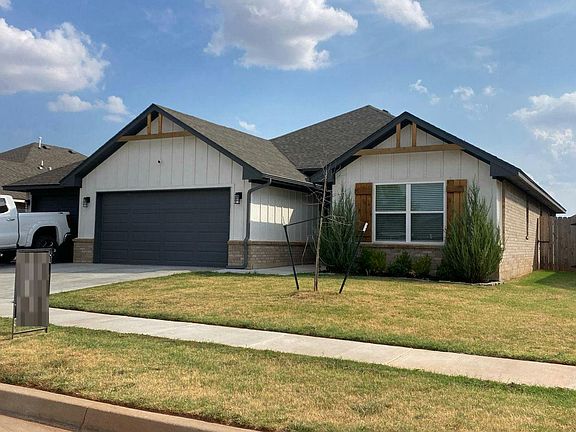 2nd image of 11020 SW 34th Ter