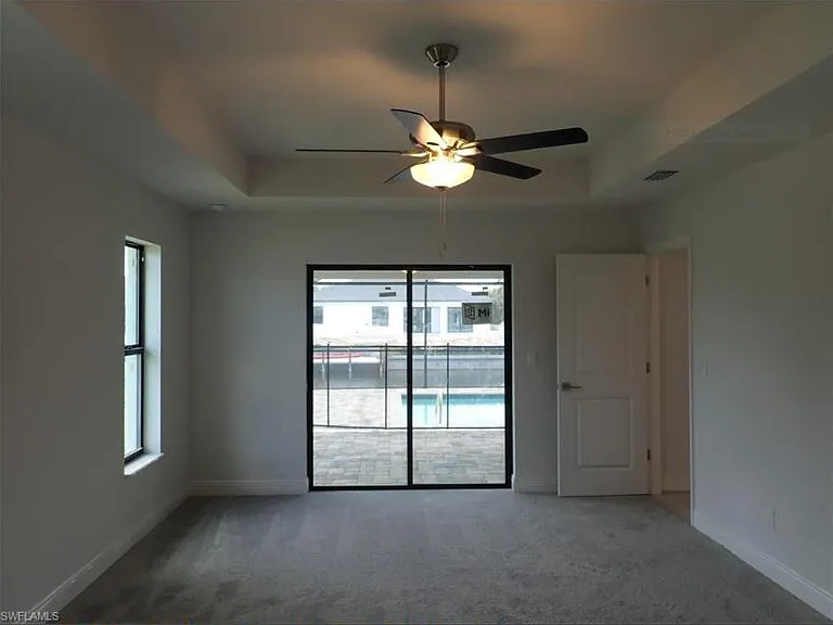 815 SW 11th Ct — Photo 12