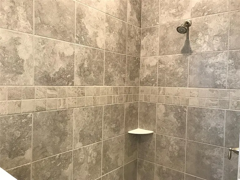 1437 Cypress View Ln — Photo 14