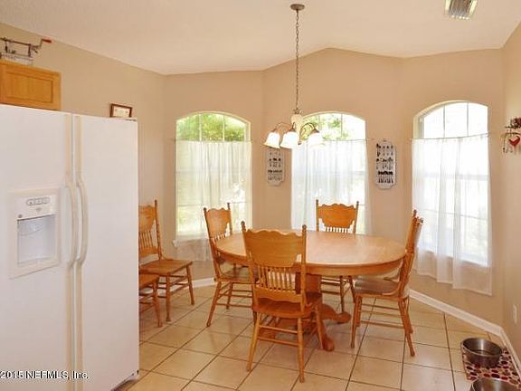5th image of 817 S Edenbridge Way
