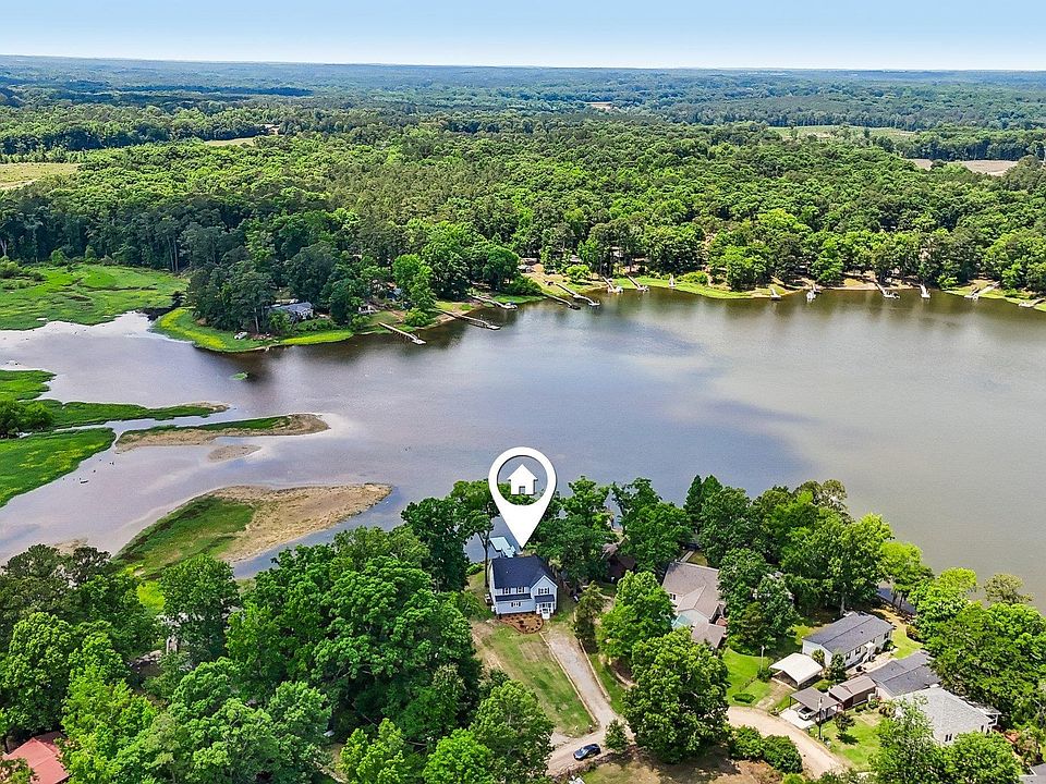 1st image of 458 Horse Cove Rd