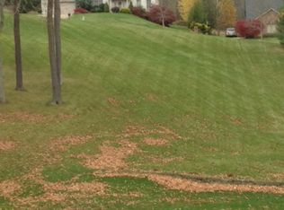 146 Greenville Cir, North Huntingdon, PA