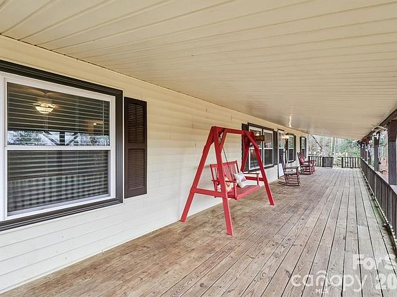 3rd image of 920 Dewitt Helms Rd