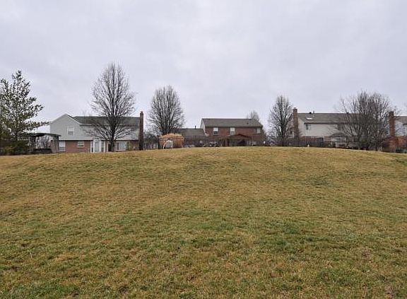 2nd image of 1870 Mountainview Ct