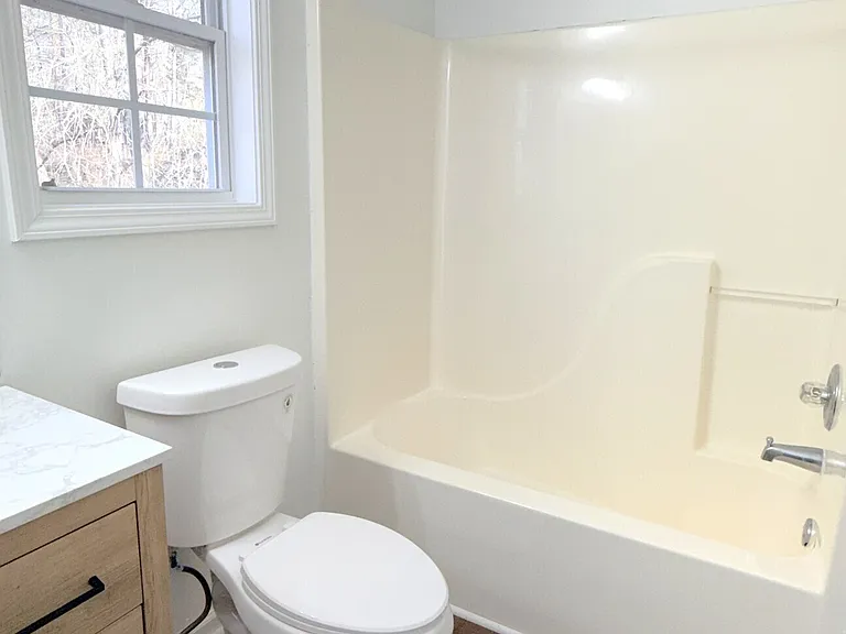3395 Woodlake Ln — Photo 14