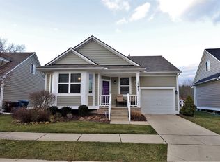 10433 Scarlet Oak Dr, Ypsilanti, MI 48198