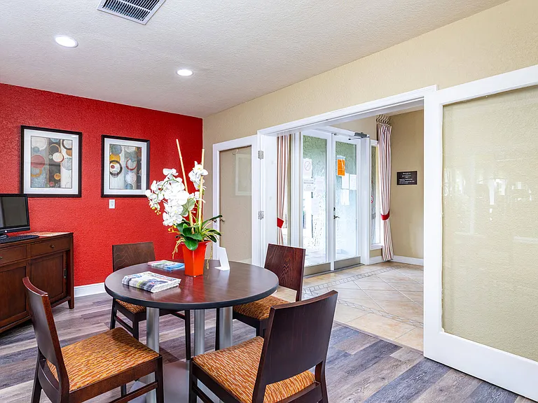 The Breyley Apartments — Photo 29