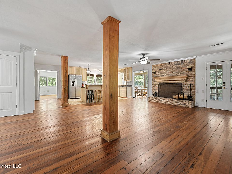7091 Shiyou Rd, Kiln, MS 39556 | Zillow