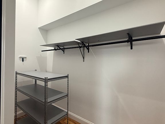 5th image of 1909 W Grand Ave Unit 3