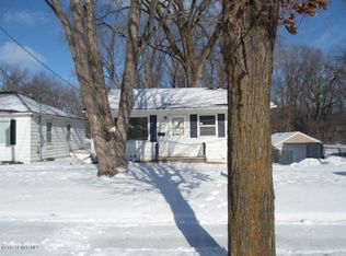 1523 5th St NE, Rochester, MN 55906