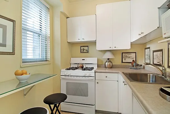 Sold by Corcoran | media 8