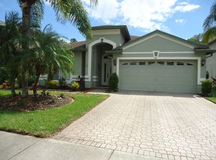 388 Rosalind Ln, Oldsmar, FL 34677