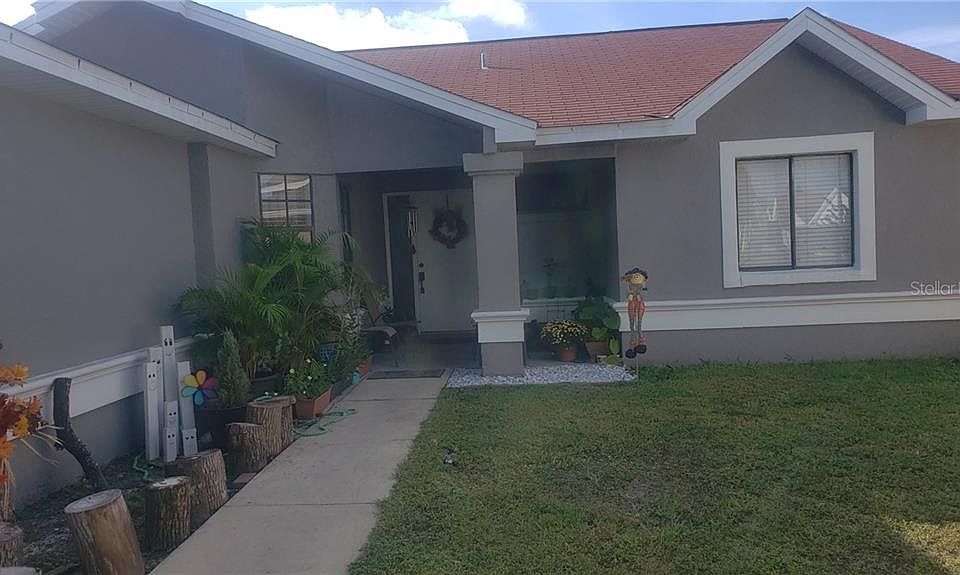 1st image of 187 Sandalwood Dr