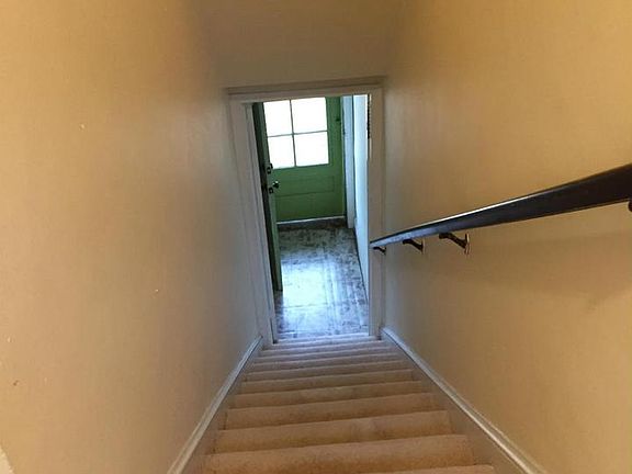 3rd image of 6452 Columbia Pike