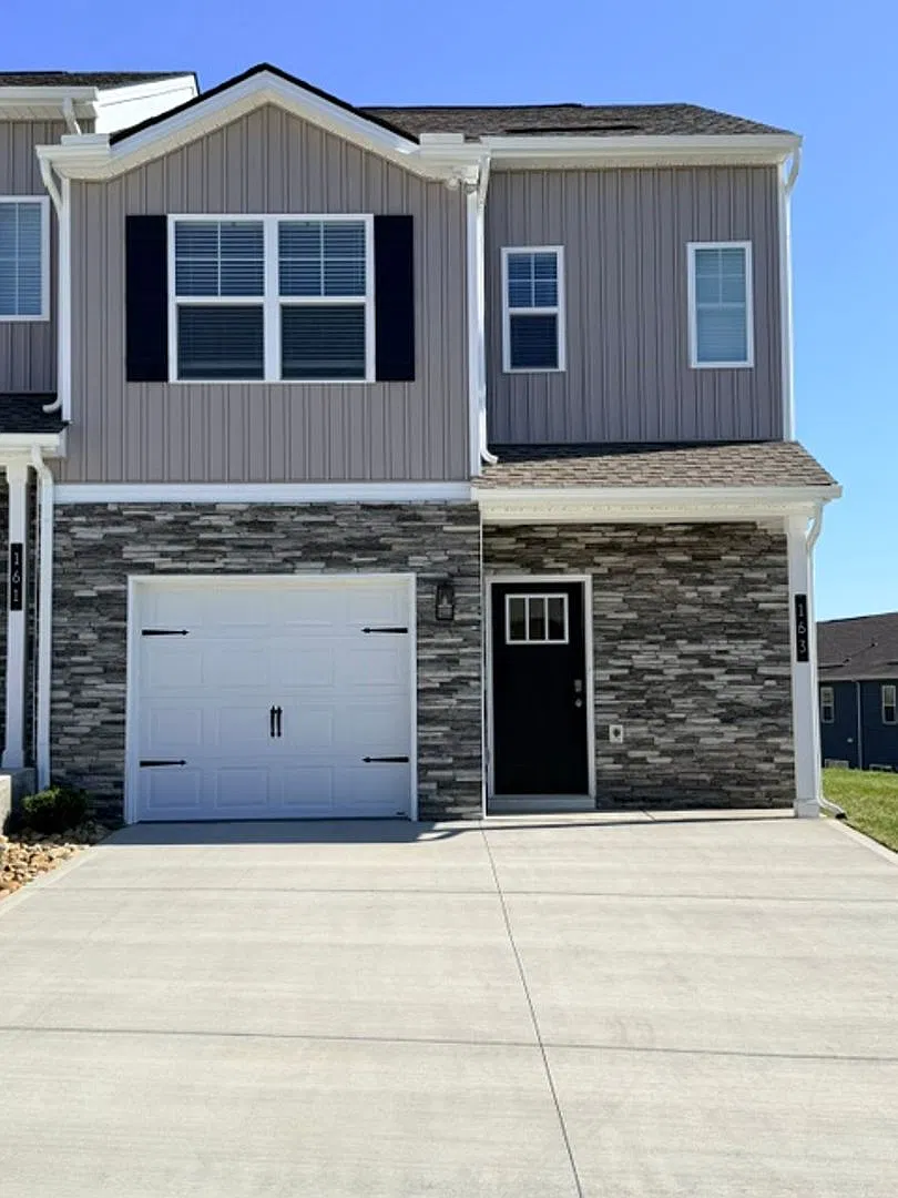 Seymour 37865 - 3 bedroom 2. — Photo 1