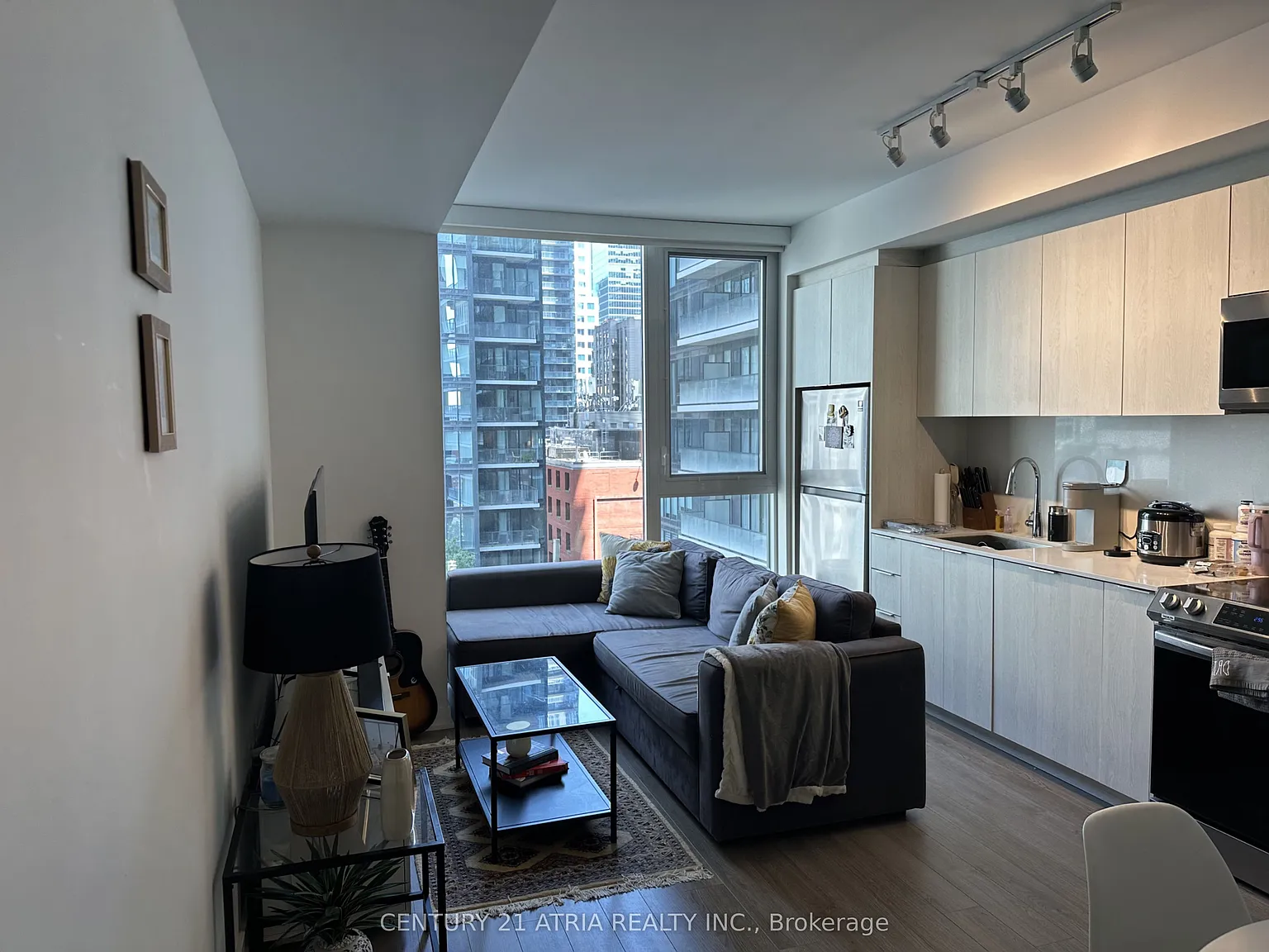 1 bed, $2,375 — Photo 4