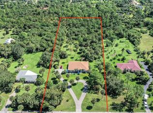 220 13th St SW, Naples, FL 34117