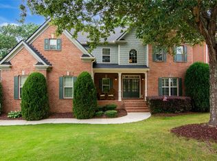 3886 Thompson Lake Dr, Buford, GA 30519