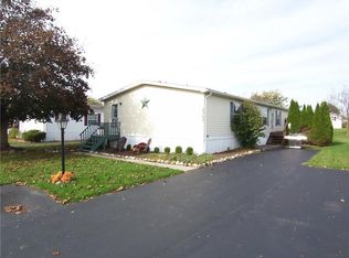 6362 Murphy Dr, Victor, NY 14564