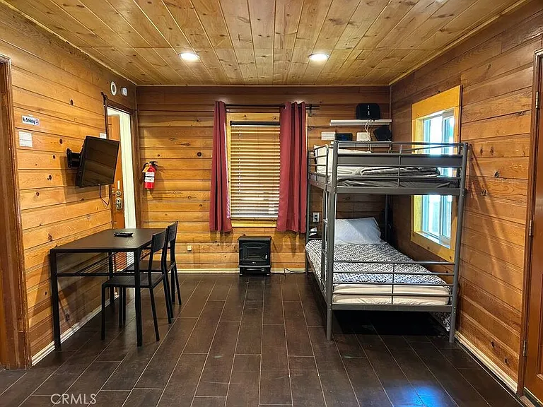 542 Highland Rd — Photo 4