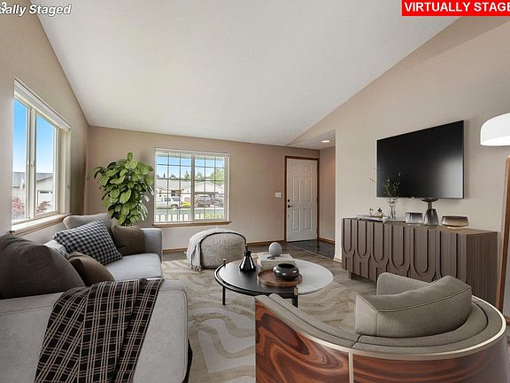 4th image of 1640 SW Sagebrush Ct
