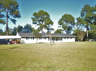 135 Gardenia Ln, Fitzgerald, GA 31750