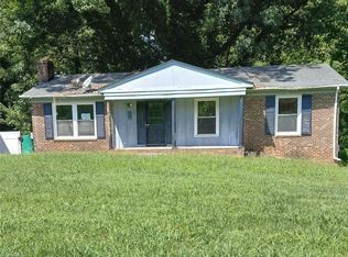 709 Runyon Dr, High Point, NC 27260