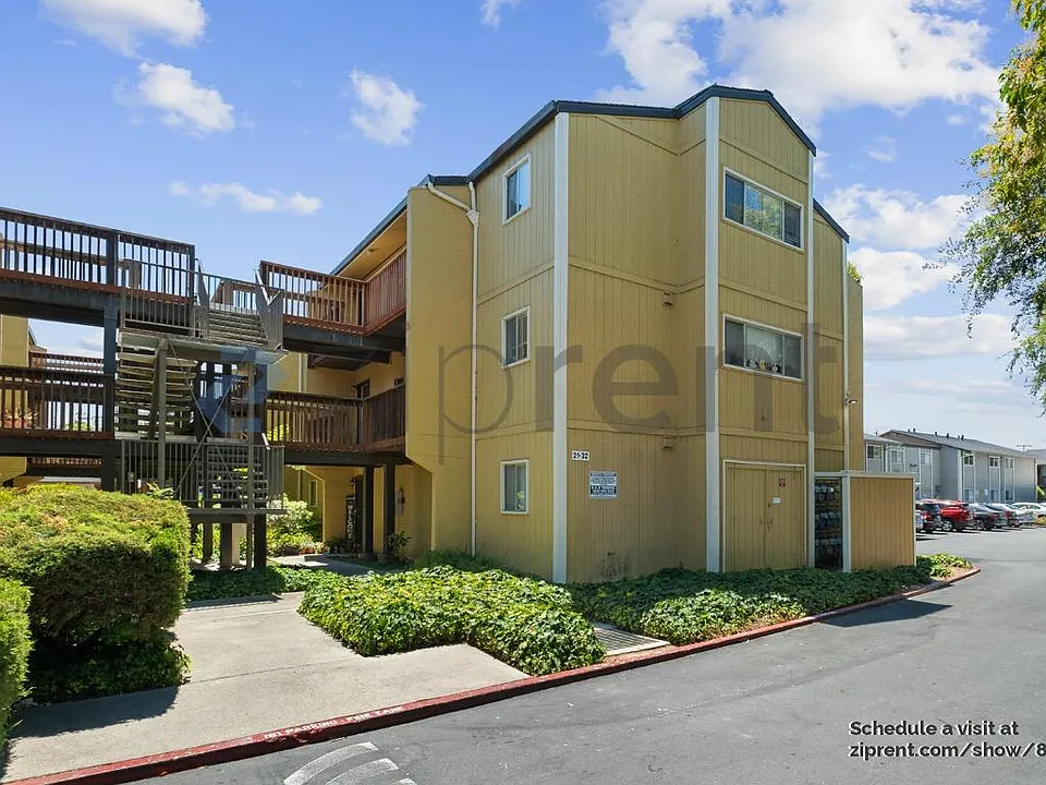 1060 Oak Grove Rd #28