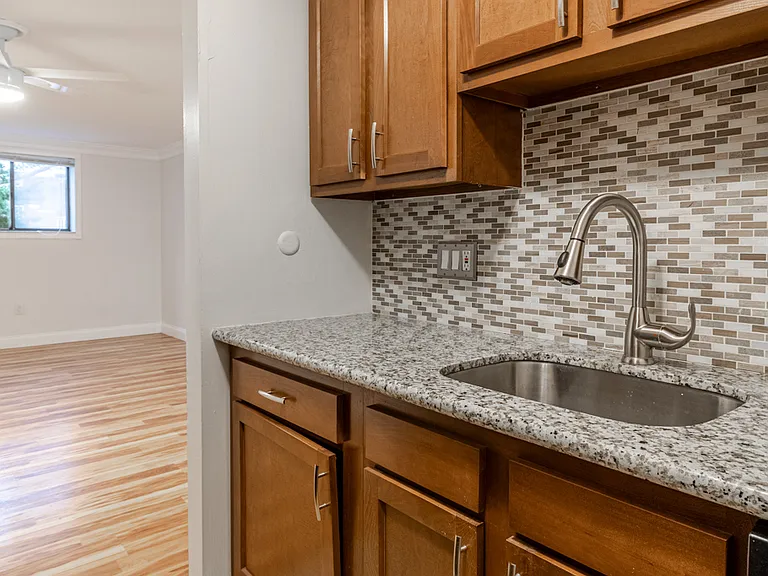 5410 Wellesley Ave #2 — Photo 8