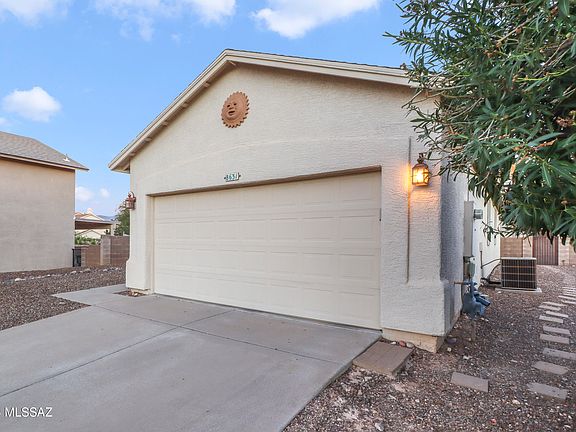 2nd image of 8631 S Desert Skyline Pl