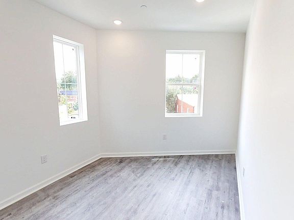 master bedroom1, lots of windows