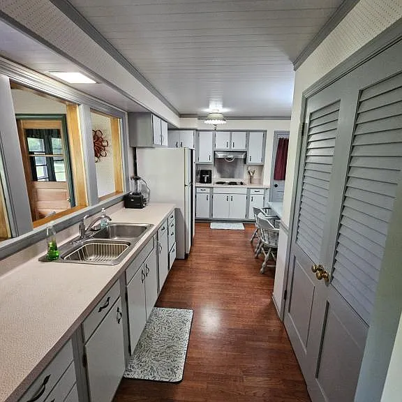 503 Rosa Ave — Photo 20