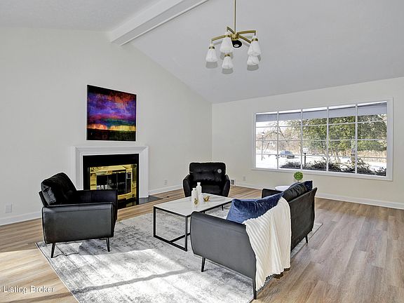 3rd image of 6404 Winthrop Ln