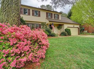 18 Hunts Neck Rd, Poquoson, VA 23662