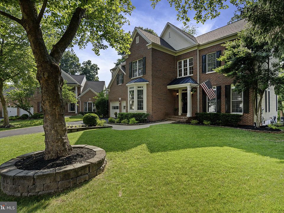 1st image of 8039 Arcadian Shore Ct