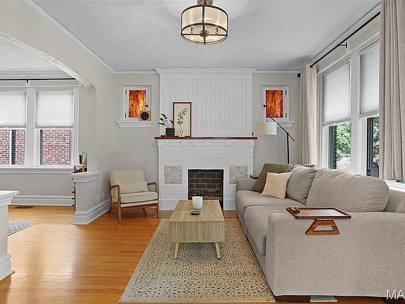 5th image of 4054 Alma Ave